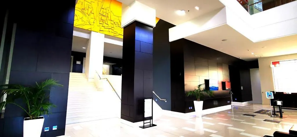 High Floor Ocean View At Surfers Paradise - Hotel Studio Голд-Кост